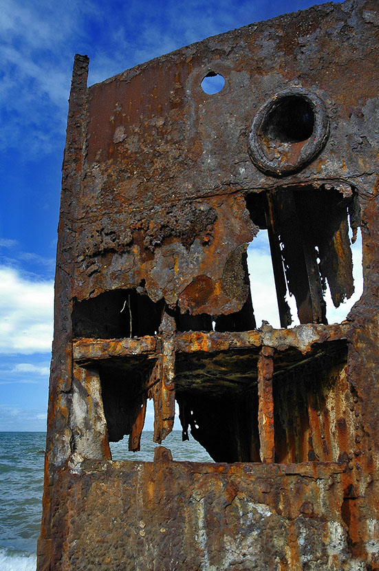  The wreck of HMQS Gayundah. 