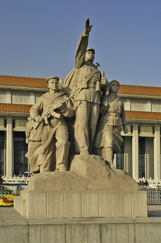  Chairman Mao's mausoleum, Tiananmen Square. 