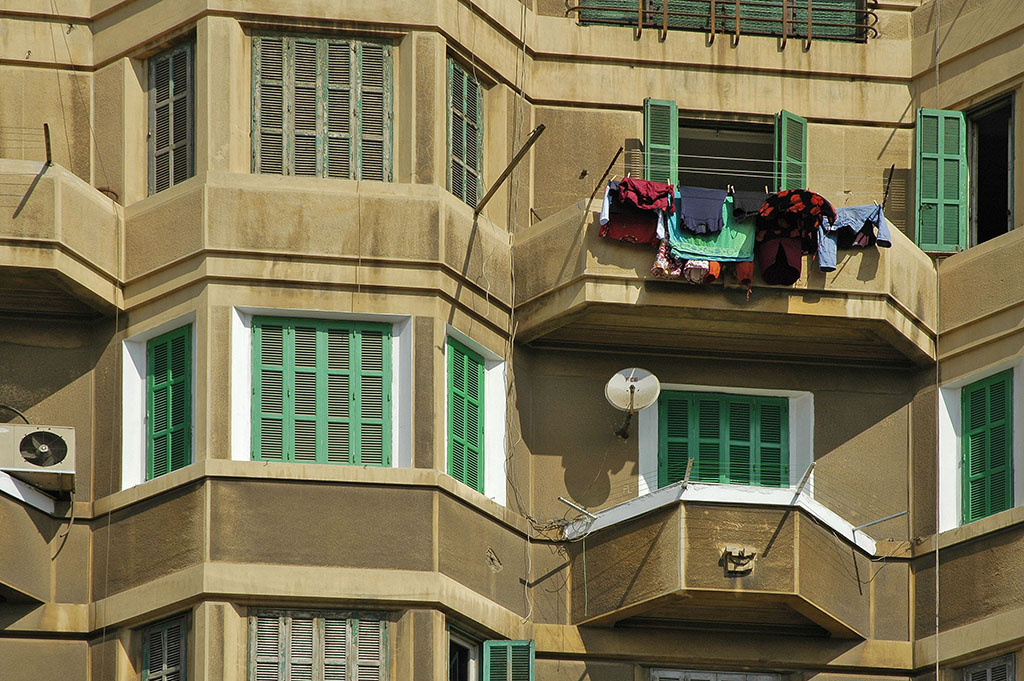  Typical Alexandria apartments. 