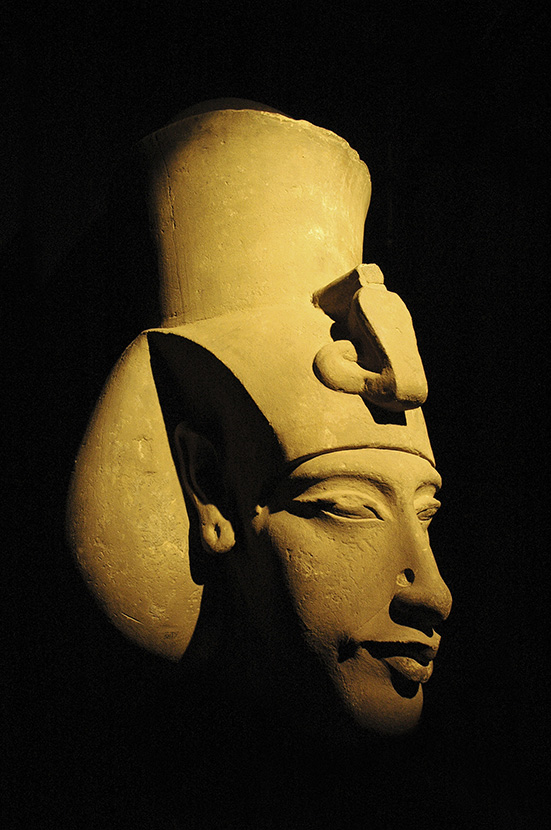  Amenhotep IV, Alexandria National Museum. 